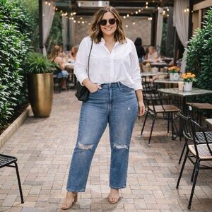 Sneak Peek Distressed Straight Jeans - NWT Size 32